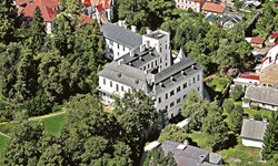 Blick auf das schöne Schloss von Pardubice