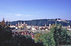 Ein Überblick über Passau mit der Donau