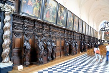 In der Pauluskirche von Antwerpen reihen sich die Gemälde zahlreicher Antwerpener Künstler aneinander.