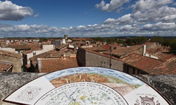 Blick über Arles von einem Aussichtspunkt aus