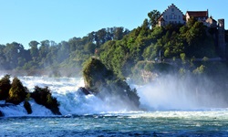 Blick auf den Rheinfall in Schaffhausen