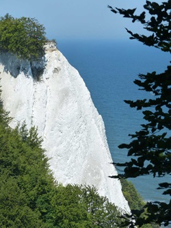 Blick auf den berühmten Kreidefelsen bei Rügen