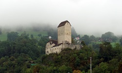 Blick auf das Schloss Sargans in der gleichnamigen Gemeinde in der Schweiz