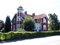 Eine Villa in Schweden in rot-weißem Anstrich