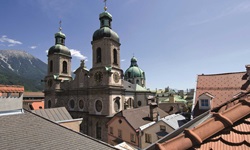 Blick auf den Innsbrucker Dom zu St. Jakob.