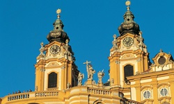 Detailansicht der beiden Türme des Stifts Melk in Niederösterreich