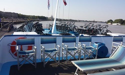 Auf dem Sonnendeck der MS Bordeaux.