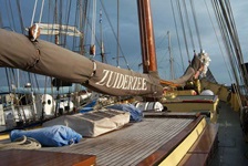 Das Deck des Traditionsseglers Zuiderzee