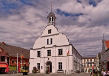 Der Rathausplatz in Wolgast.