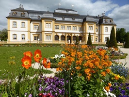 Blick auf das Schloss Veitshöchheim in gleichnamiger Stadt