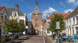 Das ehemalige Stadttor "Lekpoort" (=Lektor) in Vianen.