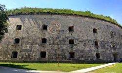 Die Festung Monostori bei Komárom.