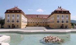 Das imposante Schloss Hof.