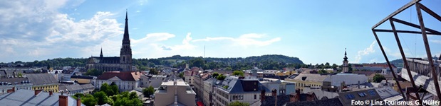 Die Linzer Skyline wird geprägt vom Dom Mariä Empfängnis.
