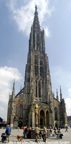 Blick auf den Ulmer Dom auf der Radreise von Ulm nach Regensburg