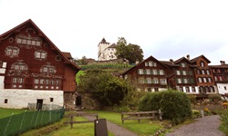 Blick auf das Schloss und das Städtchen Werdenberg in der Schweiz