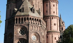 Der majestätische Dom von Worms.