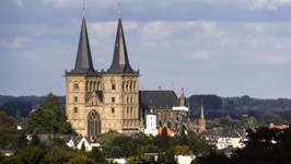 Der majestätische Dom St. Viktor in Xanten.